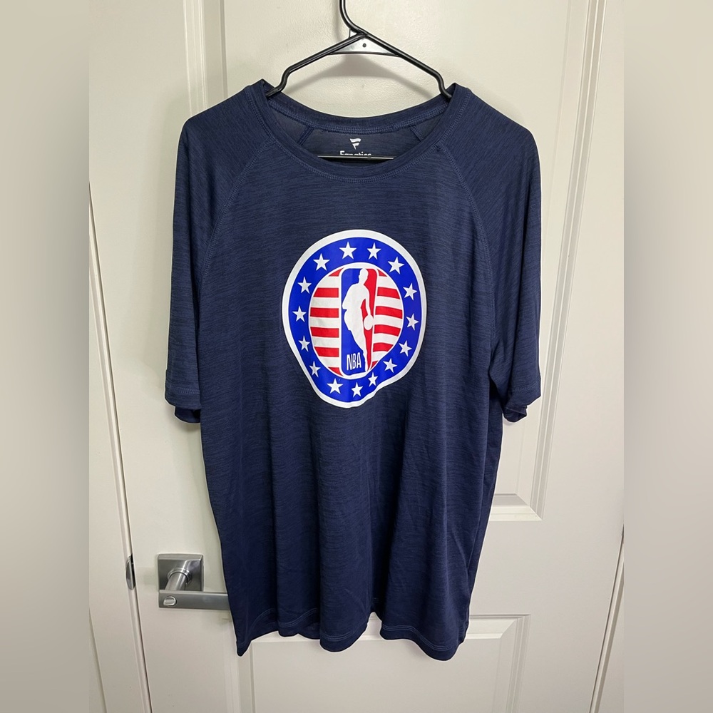 Fanatics Men's Dark Blue NBA Emblem Tee in size XL